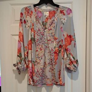 Fig & Flower Boho Top Womens Size M Floral Shirt Blouse Mother of Pearl Buttons